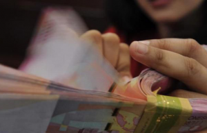 Tak Boleh Hamburkan. 5 Cara Bijak Mamfaatkan THR