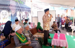 Sitti Rohmi Dan Syamsul Luthfi Dampingi TGB Hadiri Halal Bihalal Dan Silaturahmi Bersama Keluarga Besarnya Di Kampung Jawa Selong.Ini Isi Tausiahnya