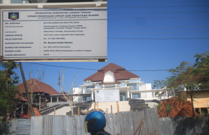 Dewan Akan Cek Gedung DPRD Lombok Tengah Yang Retak. Berikut Penjelasan Dinas PUPR