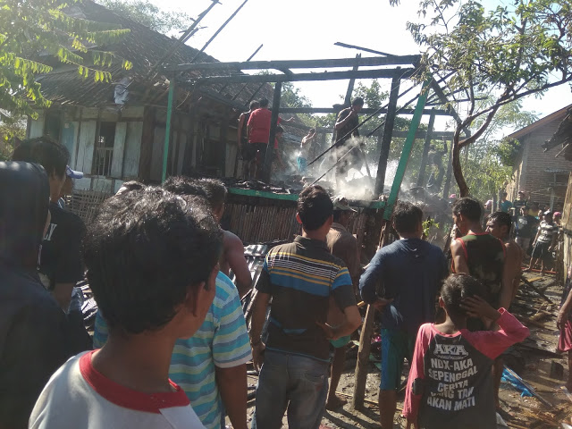 rumah-terbakar-warga