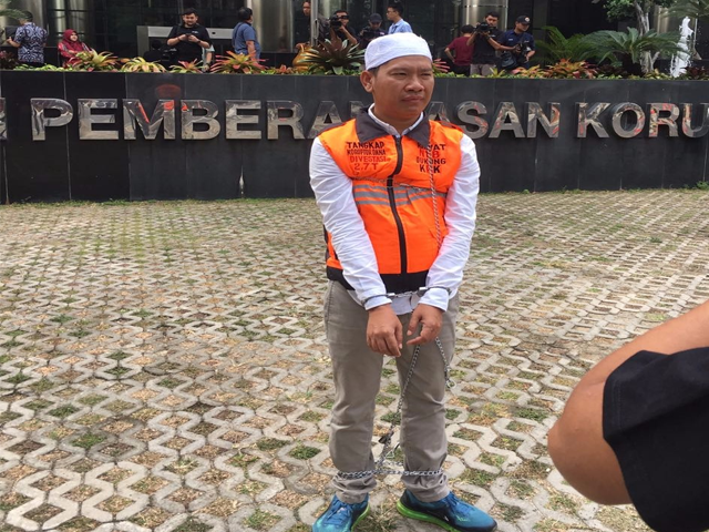 demo-divestasi-newmont-hamzan-wadi