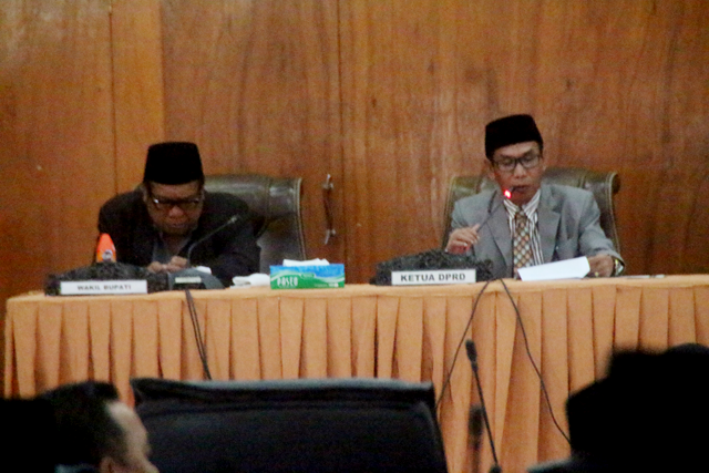 perda-pertanggung-jawaban-bupati-loteng