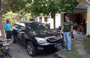 Diduga Gelapkan Mobil, Polsek Ampenan Tangkap Wanita Ini