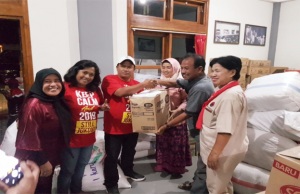 PDIP-BANTUAN-KORBAN-GEMPA