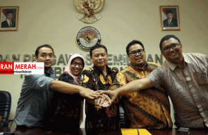 Mengejutkan Pernyataan Bawaslu Soal Deklarasi Tagar #2019GantiPresiden Komisioner Bawaslu RI