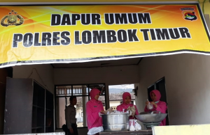 Gempa Lombok, Kantor Polisi Jadi Dapur Umum dapur umum polres lotim