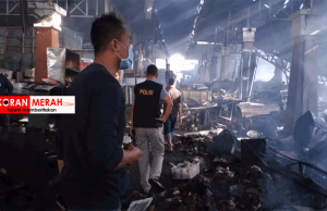 Detik Detik Terbakarnya Pasar Narmada. Penyebabnya Ternyata pasar narmada terbakar