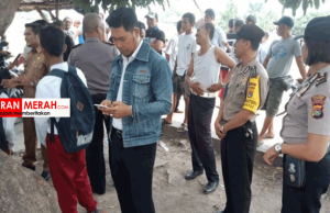 Bau Amis Serbu Hidung. Warga Karang Pule Ultimatum Pemerintah warga karang pule demo