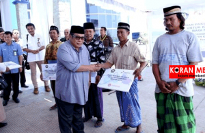 Nelayan Diberi Bantuan Mesin. Bupati: Jangan Dijual nelayan loteng