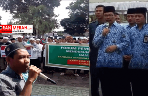 Ratusan Massa Gelar Aksi Bela Pahlawan Nasional NTB. Desak Nama Bandara ZAM Diresmikan demo dukung nama bandara lombok