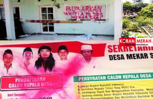 Kisruh Pilkades Mekar Sari, Warga Segel Kantor Desa. Saidin: Ada Persekongkolan Jahat kantor desa mekar sari disegel