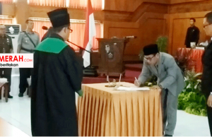 DPRD Loteng Gelar Rapat Paripurna Pelantikan Anggota Dewan PAW