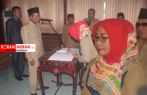 Wabup Lantik Baiq Anita Jadi Kadis Dukcapil Loteng. Sekda Tak Hadir. Siapa Tak Happy?