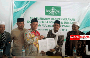 Dubes RI Untuk Aljazair dan PW NU Jatim Serahkan Bantuan Ke Korban Gempa NTB