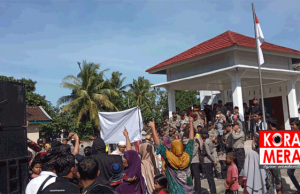 Kadus Dipecat, Warga Jago Demo Kades
