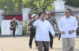 Jelang Pengumuman Menteri, Prabowo Datang Ke Istana. Dapat Dua Menteri ?