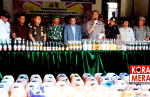 4.145 Liter Miras Dan 1.130 Kosmetik China Dimusnahkan Polisi. Pelaku Dikenakan Tipiring