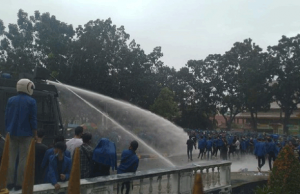 Demo Serentak Mahasiswa di Beberapa Daerah Tolak Omnibus Law. Desak Batal Disahkan