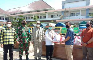 Bantuan Banjir Bima Terus Mengalir