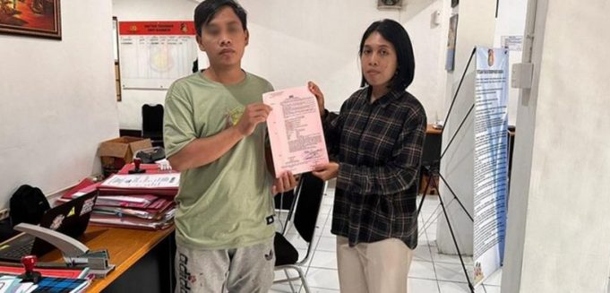 Duuuh…Mahasiswa Ini Ditangkap Gegara Sebar Foto Bug*l Pacarnya