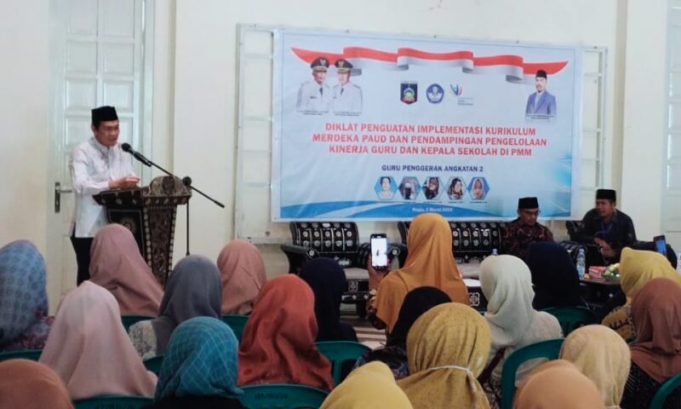 Wakil Bupati Lombok Tengah Ajak Guru TK/PAUD Berinovasi dalam Implementasi Kurikulum Merdeka