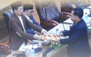 DPRD Kabupaten Lombok Tengah Gelar Rapat Penyampaian Hasil Pembahasan LKPJ