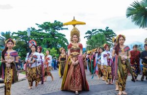 Karnaval 1000 Putri Siap Meriahkan Event Bau Nyale 2025 di Lombok Tengah