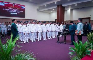 Bupati Lombok Tengah Lantik 24 Kepala Desa: Jangan Main-main dengan Dana Desa