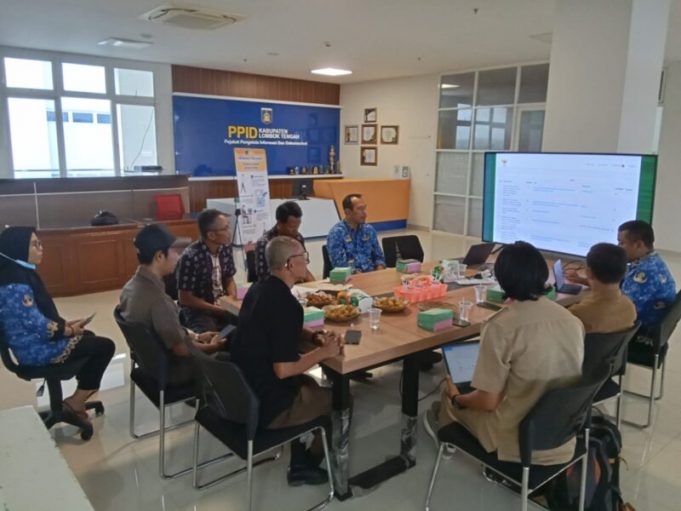 Diskominfo Lombok Tengah Siapkan Tiga Desa Hadapi Monev KIP 2025