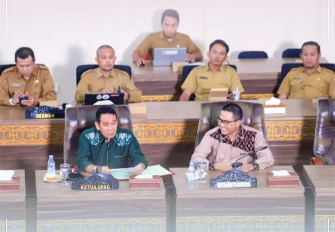DPRD Lombok Tengah Setujui Tiga Ranperda Usul Komisi untuk Dilanjutkan ke Tahap Pembahasan