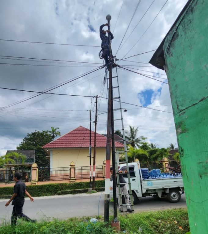 Diskominfo Lombok Tengah Perluas Akses Internet Publik hingga ke Lapangan Puyung