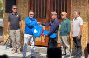 Dukungan Otsuka Group, Bank Sampah Eco Village Sade Resmi Dibuka
