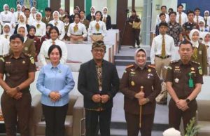 Perkuat Sinergi Pelayanan Masyarakat, Kejari Lombok Tengah dan Poltekpar Lombok Gelar Edukasi Hukum Inklusif