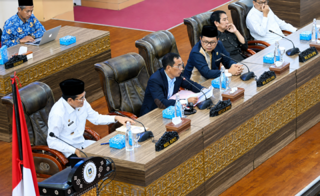 dprd loteng jawaban pemda