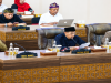 DPRD Lombok Tengah Sampaikan Pemandangan Umum Fraksi atas Raperda Pertanggungjawaban APBD 2025