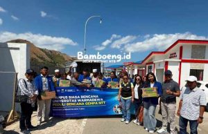 Pray For NTT !!, Universitas Warmadewa Peduli Gempa NTT, Salurkan Sembako dan Dana Pembangunan bagi Warga Warloka Pesisir